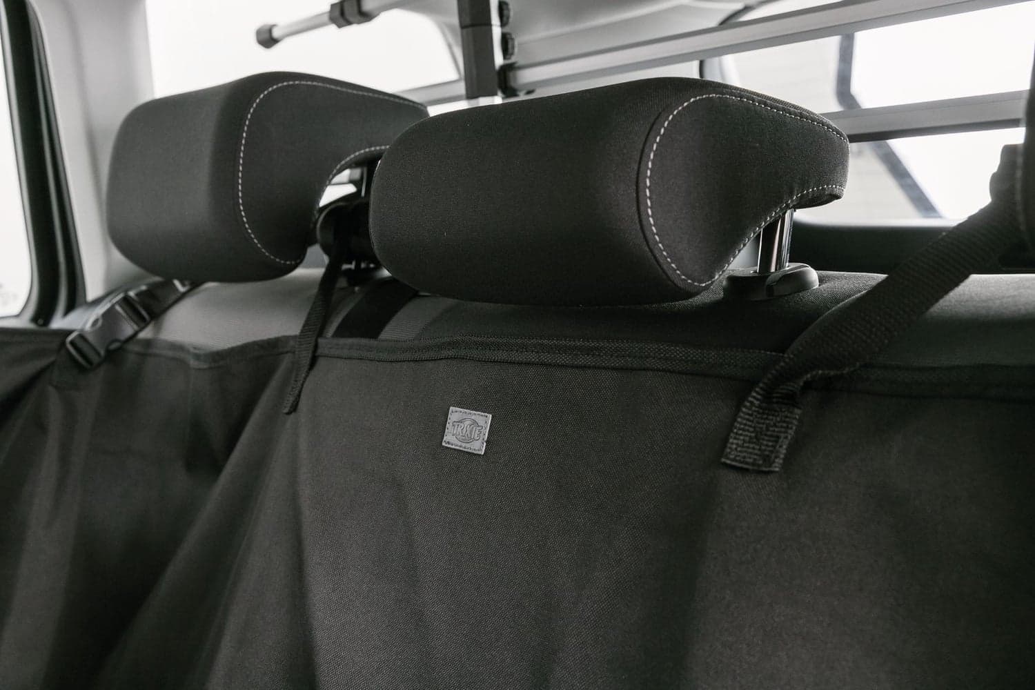 suoja auton takapenkille 1,55 x 1,30 m, musta, view: 2