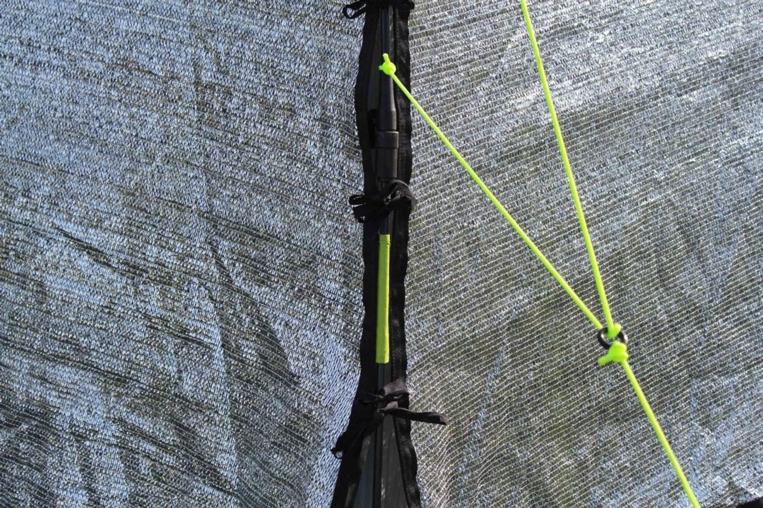 SIlvertält- aurinkosuoja näyttelytelttaan, view: 3