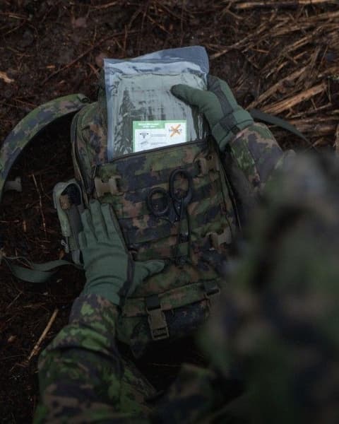 Medic Pack 18L M05 Woodland, view: 10