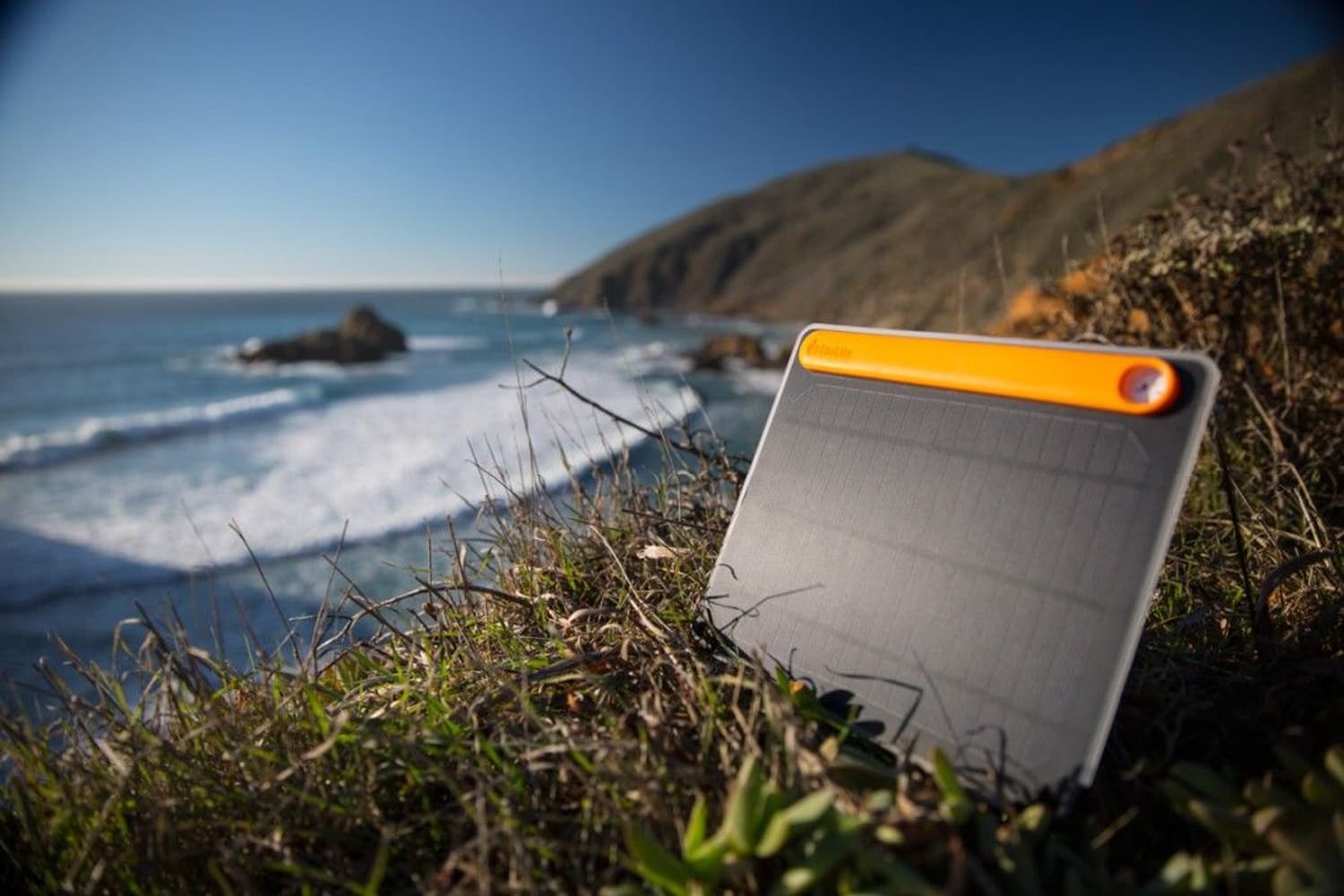 BioLite SolarPanel 5+ -aurinkopaneeli + 2200 mAh virtalähde, view: 3