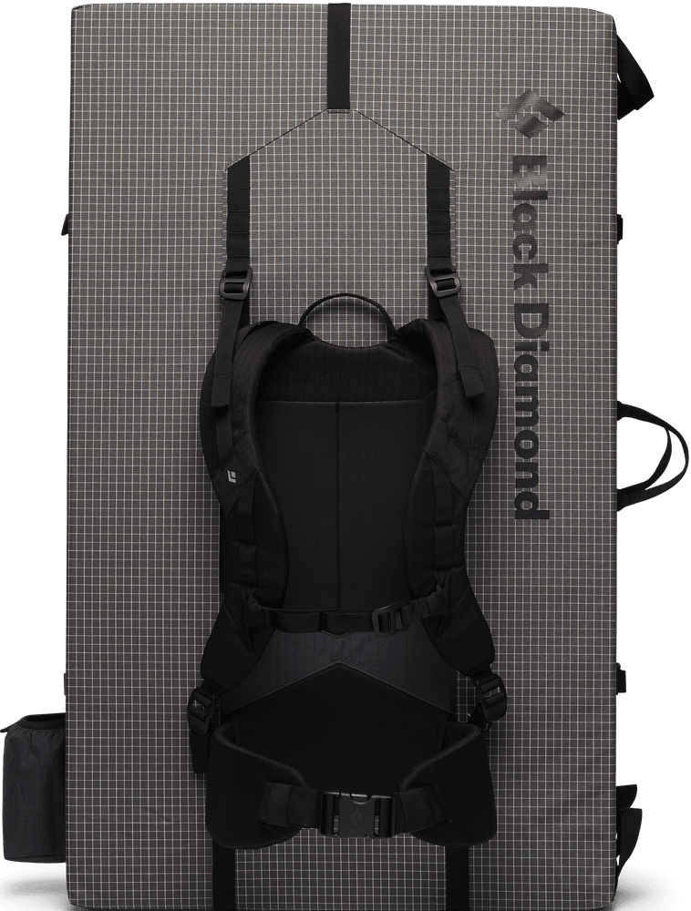 Erratic Crash Pad boulderpatja, view: 2