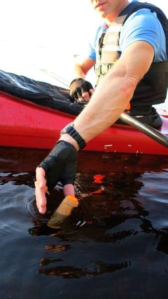 Floating Knife Red, view: 1