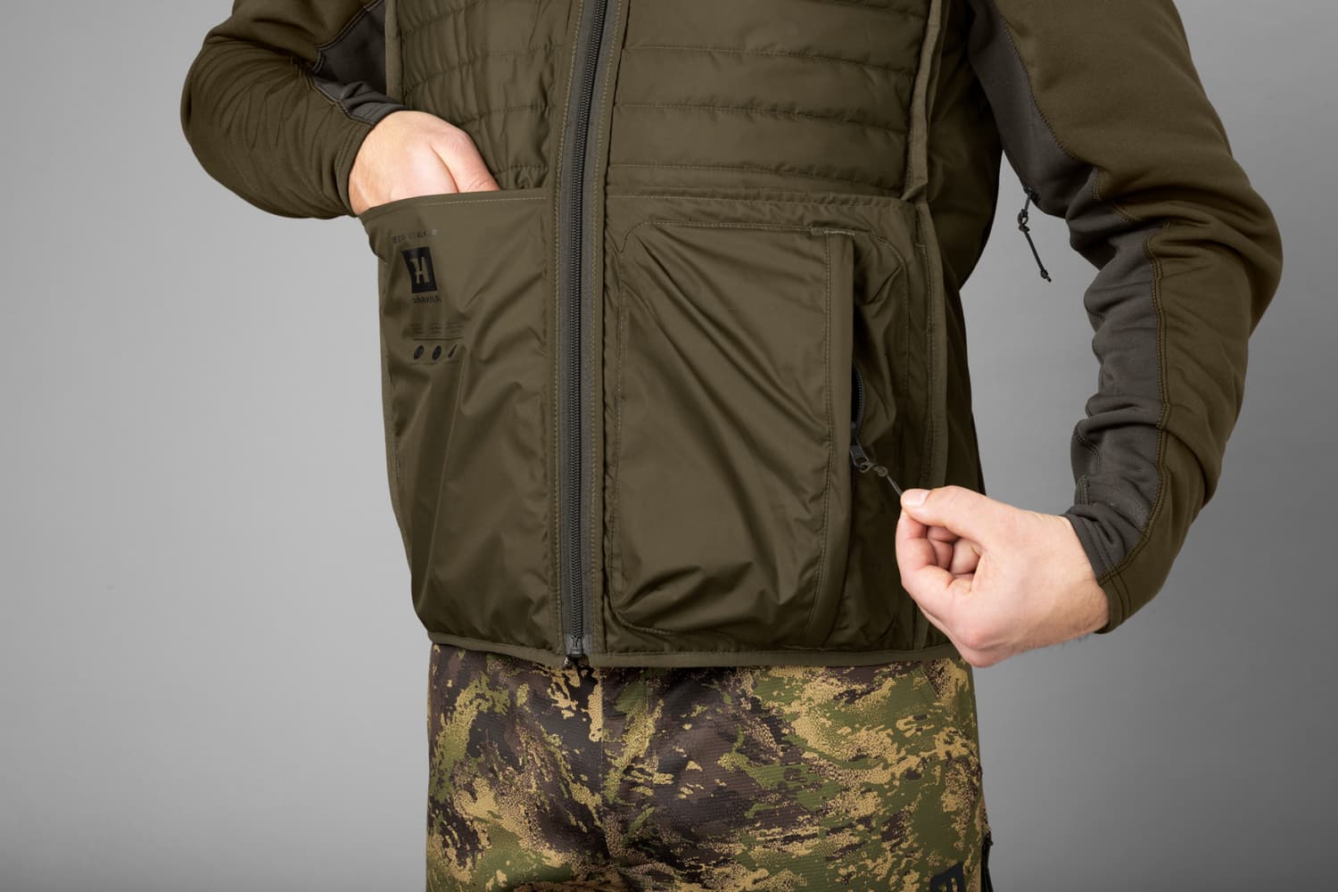 Deer Stalker Camo Reversible Packable Waistcoat Willow green/AXIS MSP/Forest, view: 1