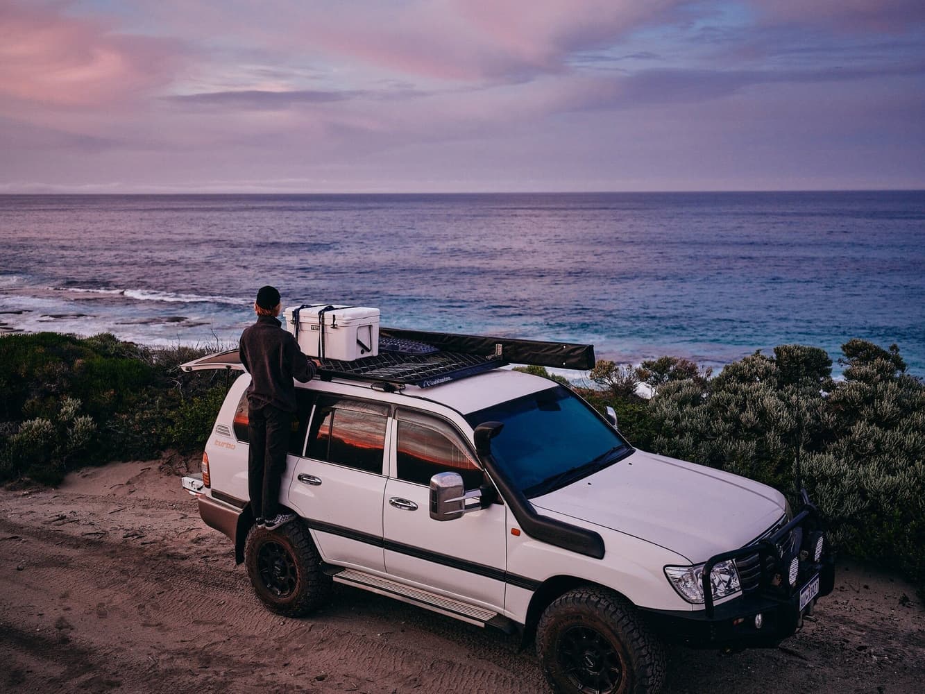 Tundra 65 Cool Box White, view: 9