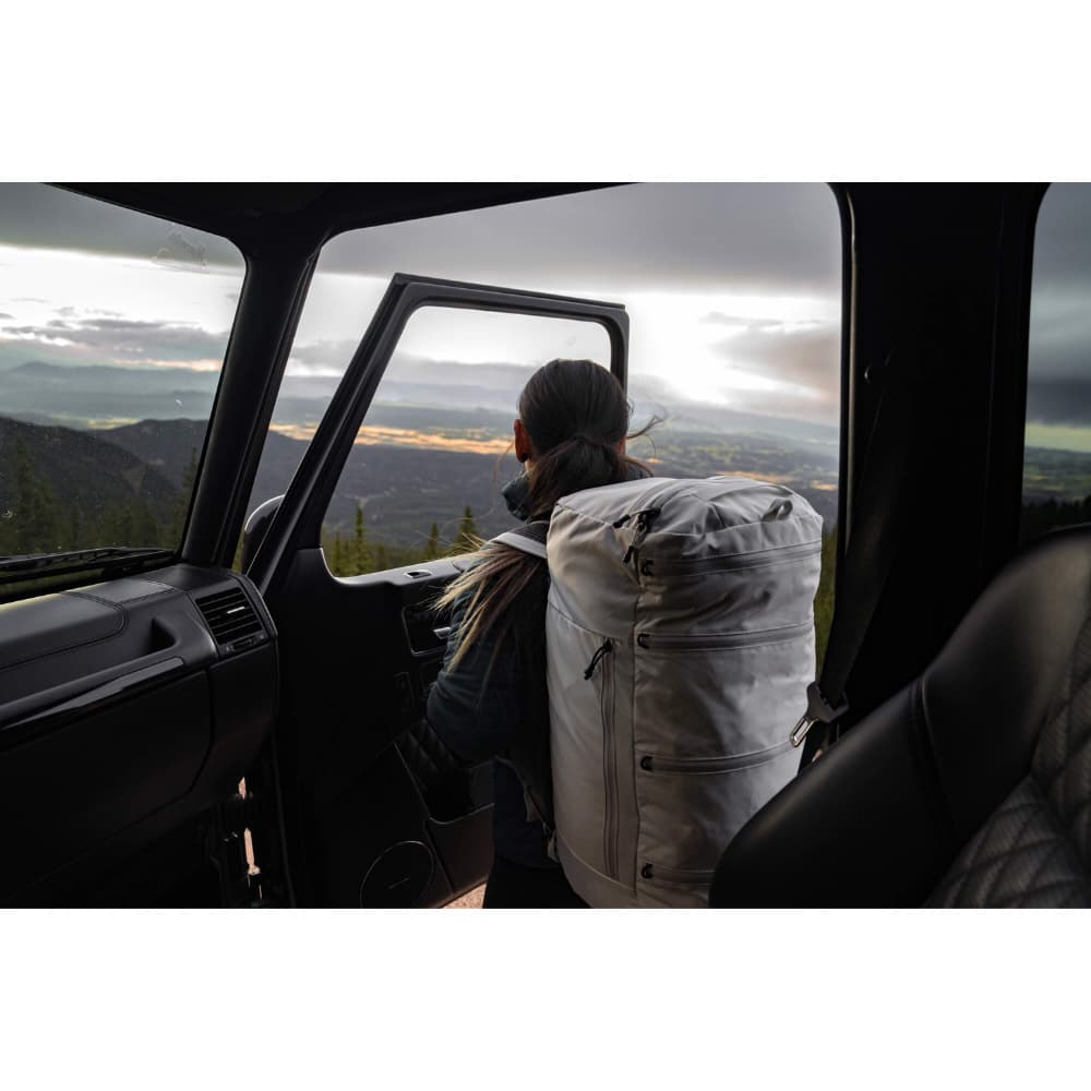 Seg 45 Travel Pack, view: 12