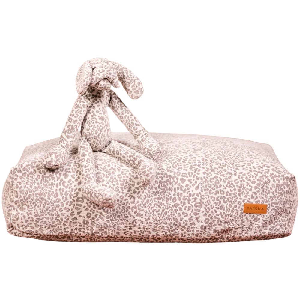 Stone Leo Hound, view: 2