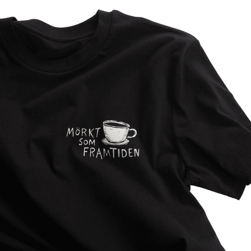 T-Shirt "Mörkt Som Framtiden" Black, view: 1